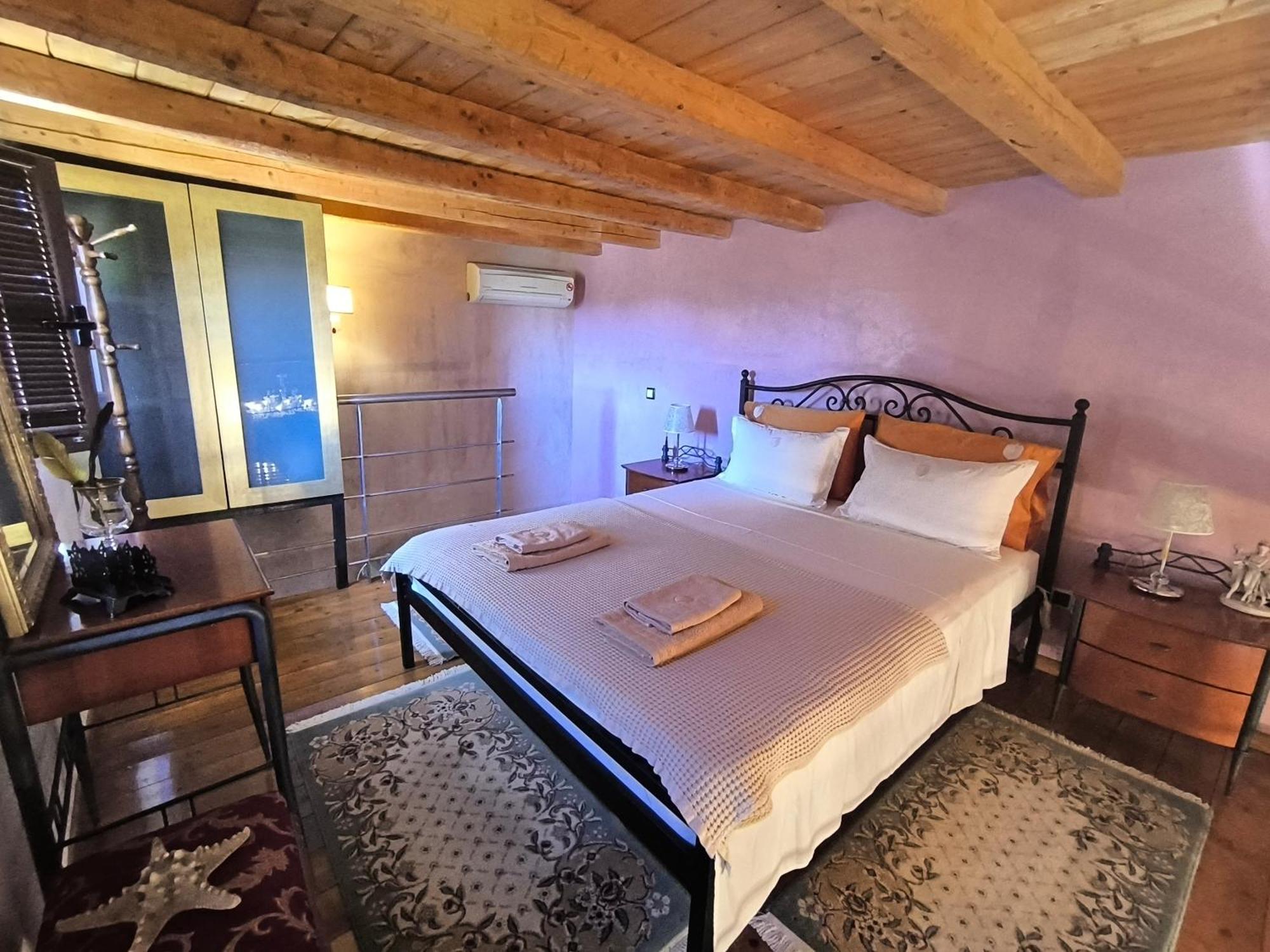 Donquihotel Chalet Karvounades Exteriér fotografie